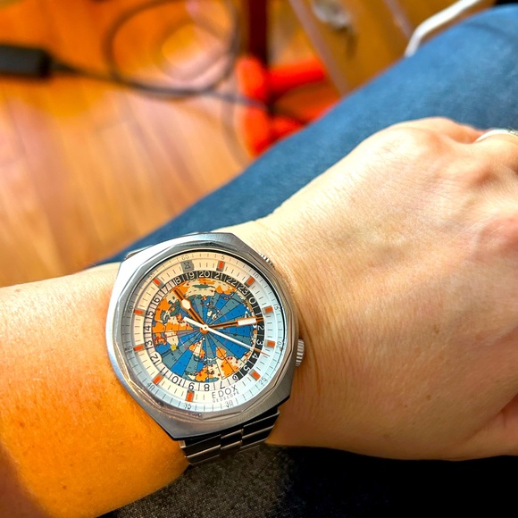 Edox Geoscope Worldtimer 42mm - Picture 1 of 8